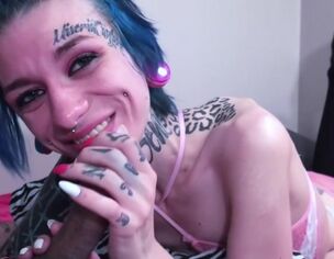 Tatted Bitch Gives Split Tongue Blowage In Her Fresh